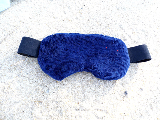 Masque de nuit bleu foncé doux