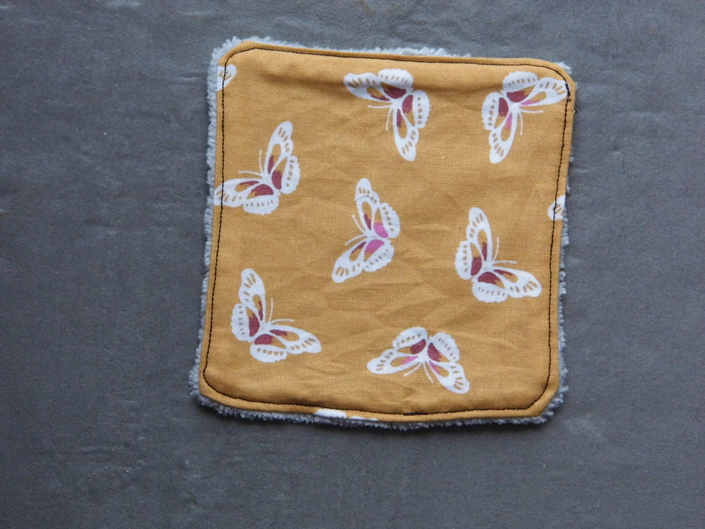 Carré démaquillant avec papillon, tissu éponge bambou gris 12 X 12
