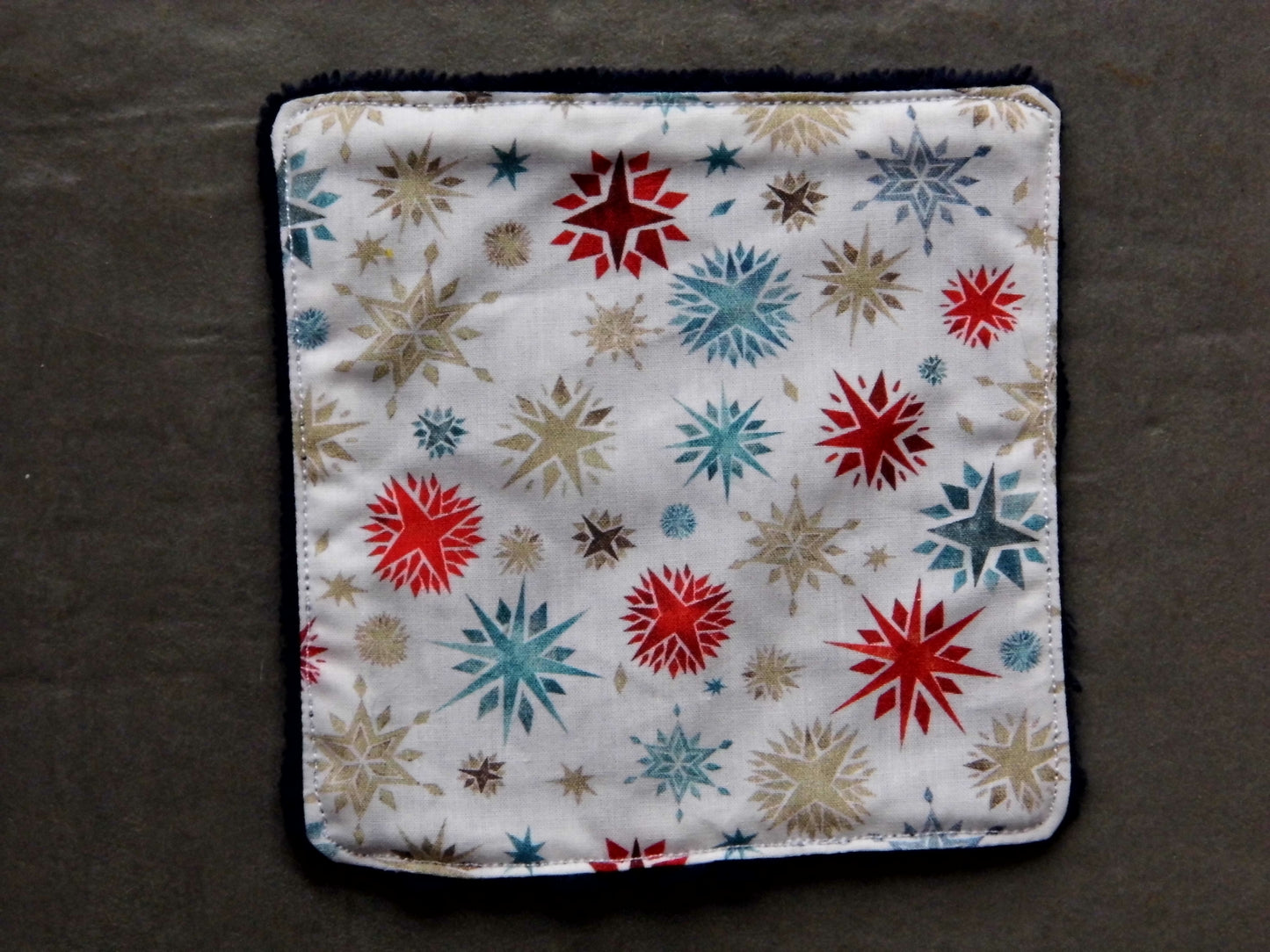 Carré démaquillant étoile bleu foncé 12 X 12